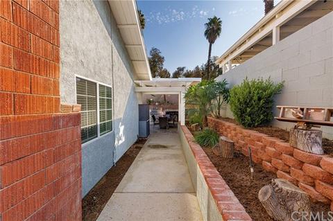 8878 Continental Dr, Riverside, CA 92504 photo 35