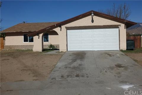 26800 Stratford St, Highland, CA 92346 photo 2