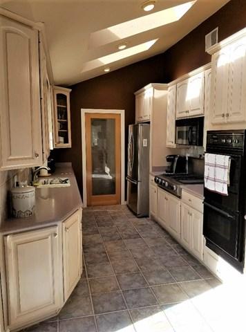 616 Via Vista Dr, Redlands, CA 92373 photo 14