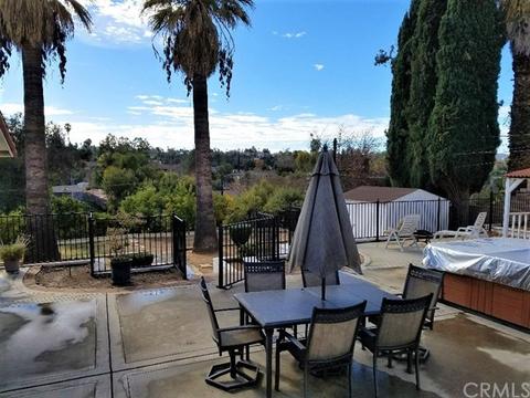 616 Via Vista Dr, Redlands, CA 92373 photo 3