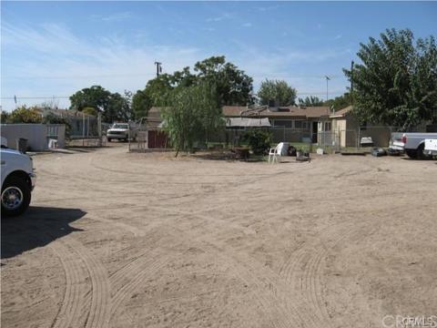 7769 Grape St, Highland, CA 92346 photo 11