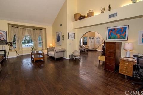 2463 Falling Oak Dr, Riverside, CA 92506 photo 8