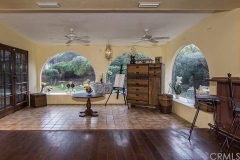 2463 Falling Oak Dr, Riverside, CA 92506 photo 10