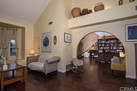 2463 Falling Oak Dr, Riverside, CA 92506 photo 12