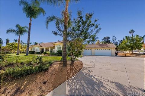 14335 Citrus Park Cir, Riverside, CA 92503 photo 5