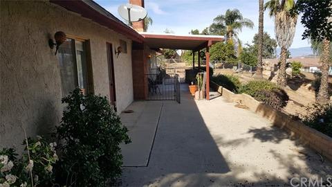 15800 Saddleback Rd, Riverside, CA 92506 photo 2