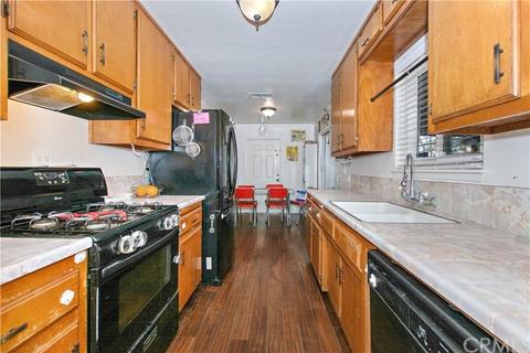 494 Sequoia St, San Bernardino, CA 92407 photo 5