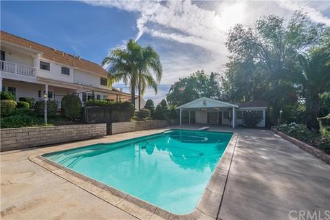 2134 Westminster Dr, Riverside, CA 92506 photo 2