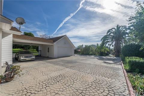 2134 Westminster Dr, Riverside, CA 92506 photo 17