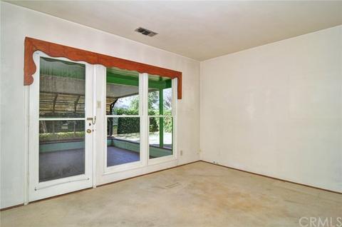 6013 Hamilton Dr, Riverside, CA 92506 photo 5