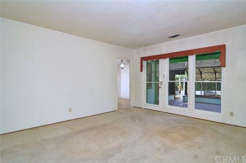 6013 Hamilton Dr, Riverside, CA 92506 photo 6