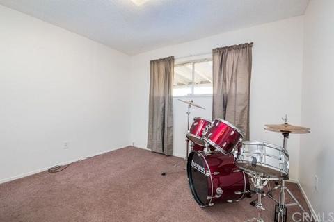 1609 N Millard Ave, Rialto, CA 92376 photo 16
