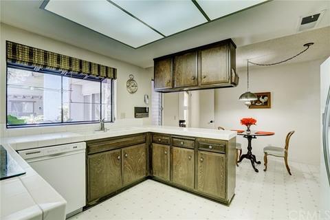 840 Via Zapata, Riverside, CA 92507 photo 12