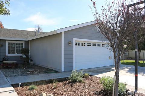 9369 Lemon St, Fontana, CA 92335 photo 2