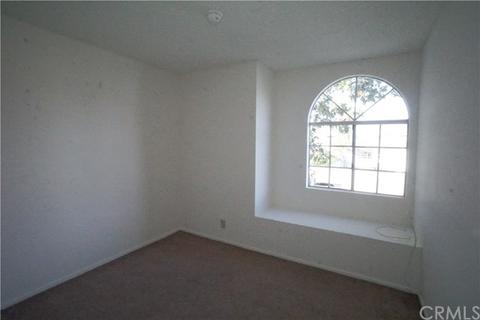 3069 Cardamon St, Rialto, CA 92376 photo 15