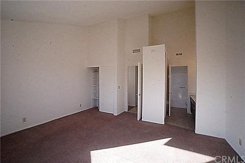 3069 Cardamon St, Rialto, CA 92376 photo 13