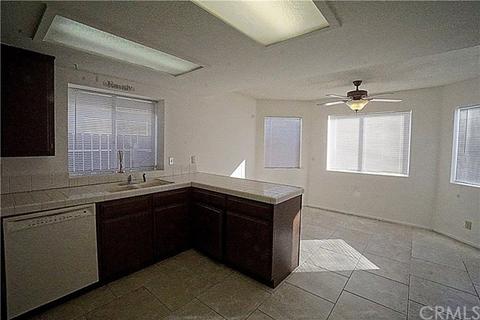 3069 Cardamon St, Rialto, CA 92376 photo 6