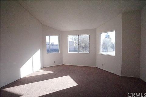 3069 Cardamon St, Rialto, CA 92376 photo 7