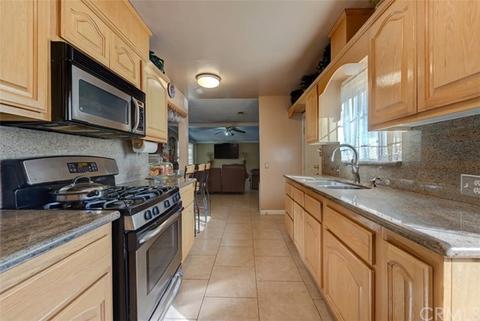 893 N Willow Ave, Rialto, CA 92376 photo 28