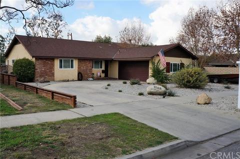 6705 Capistrano Way, Riverside, CA 92504 photo 2