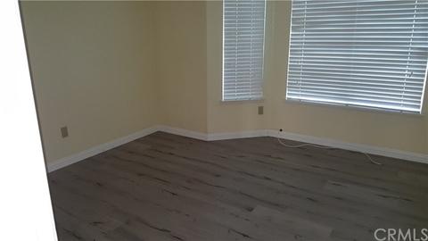 318 Heron Ln, Riverside, CA 92507 photo 9