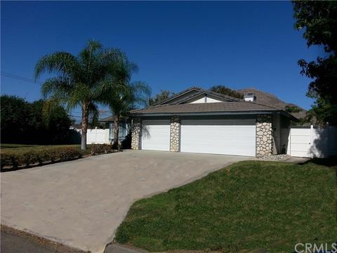 318 Heron Ln, Riverside, CA 92507 photo 1