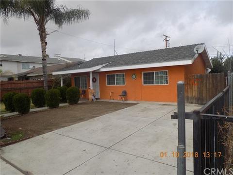 132 Perou St, Perris, CA 92570 photo 2