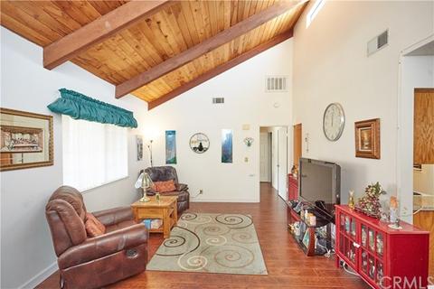 19230 Cottonwood Dr, Apple Valley, CA 92308 photo 5