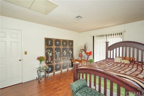 19230 Cottonwood Dr, Apple Valley, CA 92308 photo 15