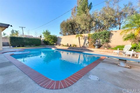 17622 Fontlee Ln, Fontana, CA 92335 photo 5
