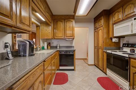 17622 Fontlee Ln, Fontana, CA 92335 photo 8