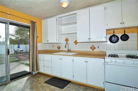 5586 Walter St, Riverside, CA 92504 photo 6