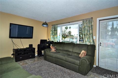 5586 Walter St, Riverside, CA 92504 photo 13