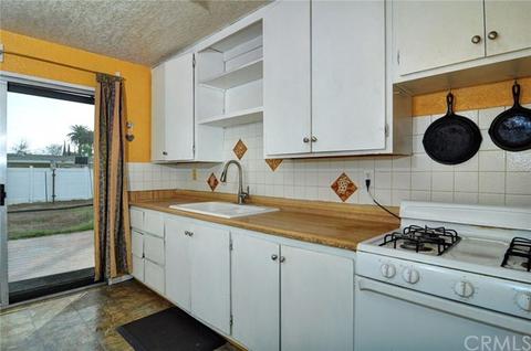 5586 Walter St, Riverside, CA 92504 photo 7