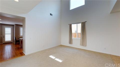 34286 Devlin Dr, Beaumont, CA 92223 photo 4