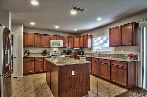 810 Amadova Dr, Perris, CA 92571 photo 4