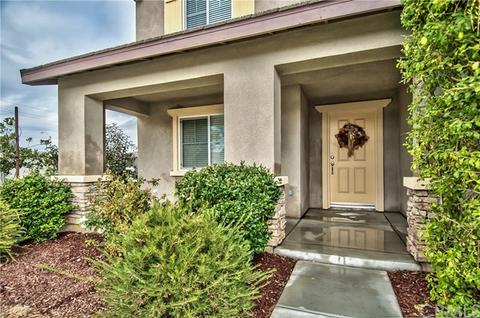 810 Amadova Dr, Perris, CA 92571 photo 2