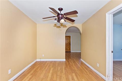 1430 S Mcdonnell Ave, Commerce, CA 90040 photo 2