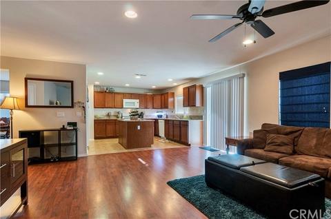 819 Amadova Dr, Perris, CA 92571 photo 8