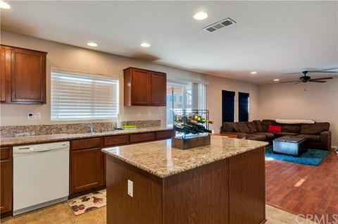 819 Amadova Dr, Perris, CA 92571 photo 4