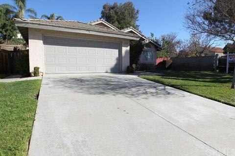 29162 River Run Ln, Highland, CA 92346 photo 4