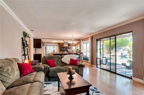 1141 Coronet Dr, Riverside, CA 92506 photo 21