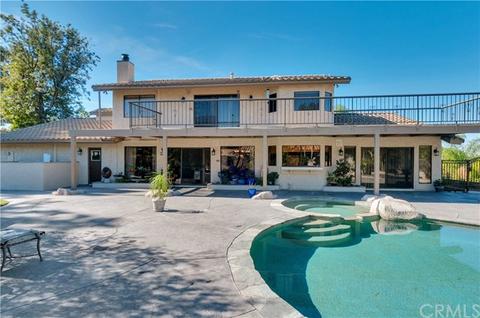 1141 Coronet Dr, Riverside, CA 92506 photo 36