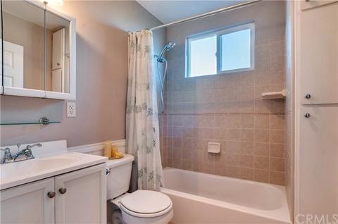 1141 Coronet Dr, Riverside, CA 92506 photo 39