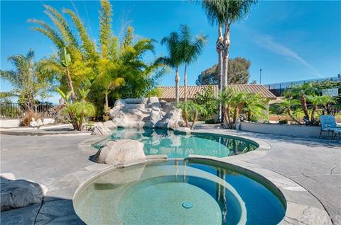 1141 Coronet Dr, Riverside, CA 92506 photo 44