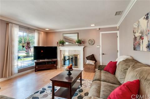 1141 Coronet Dr, Riverside, CA 92506 photo 20