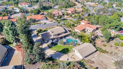 1141 Coronet Dr, Riverside, CA 92506 photo 54