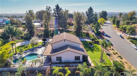 1141 Coronet Dr, Riverside, CA 92506 photo 49