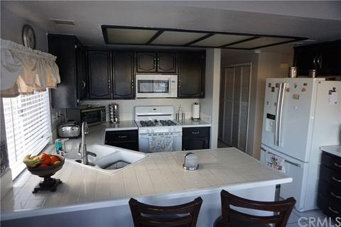 1274 W Van Koevering St, Rialto, CA 92376 photo 14