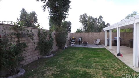 28611 Strathmore Rd, Highland, CA 92346 photo 4
